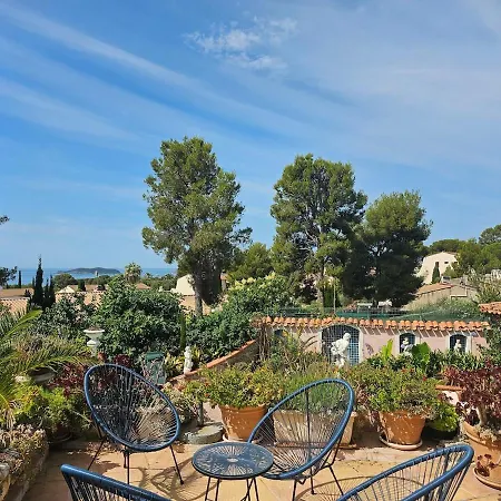 Casa vacanze Val D'azur 2, With Pool, Sea View, Parking